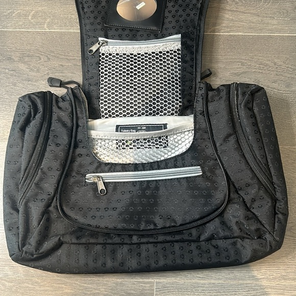 HEYS Ecotex Toiletry Black Travel Bag Unisex - Picture 6 of 17